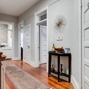 E2 Centrally Located In Carytown Fully Fenced , Richmond United States